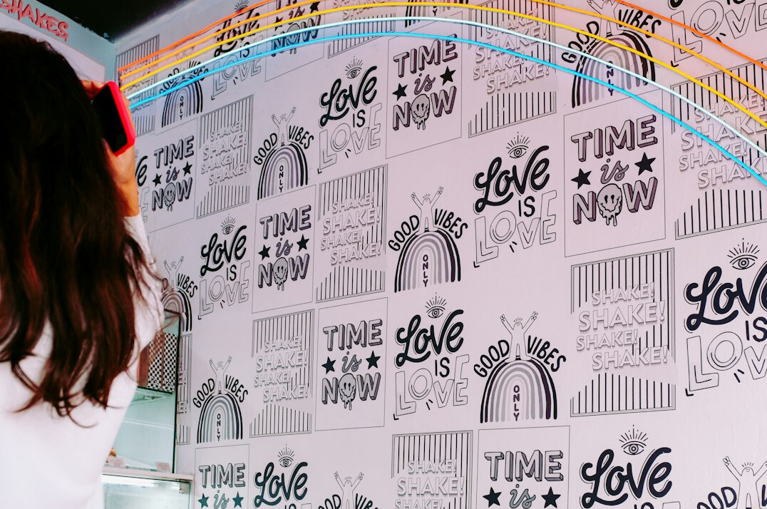 Journalist annotating a timeline on a whiteboard
